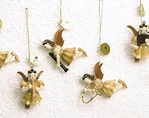 Suspended angels - musicians