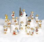 Engel mit Nussknacker und Baum Engel mit Nussknacker und Baum