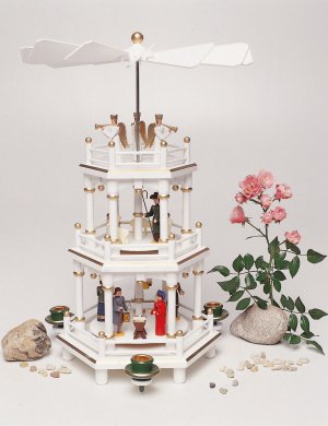 pyramid crib white, 3 floors