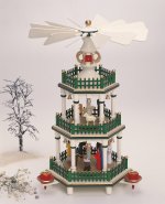 Pyramide Krippe / 2 Etagen Pyramide Krippe / 2 Etagen