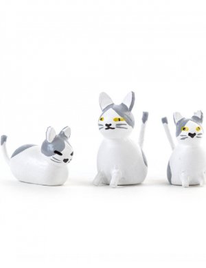 Figures cat family / 3 pieces