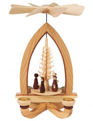 Candle pyramid carolers