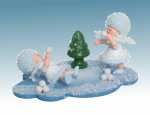 Snow Maiden on cloud snowball fight