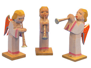 Angel trio in long dress