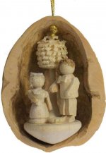 Tree Ornaments Bride and Groom in Walnut Shell