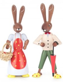 Pair of rabbits with basket and umbrella