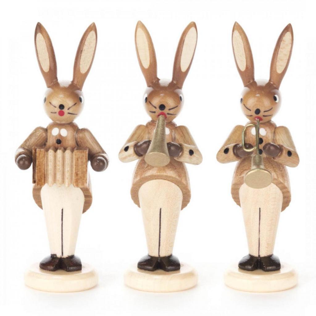 Rabbit Trio nature with an accordion, flute and trumpet