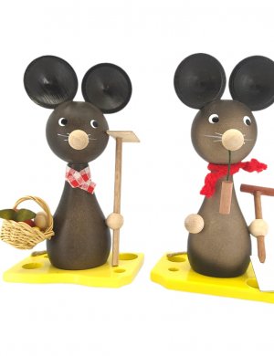 Mom and dad mouse