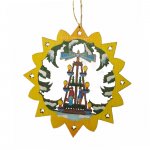 Erzgebirge tree curtain pyramid, colored 