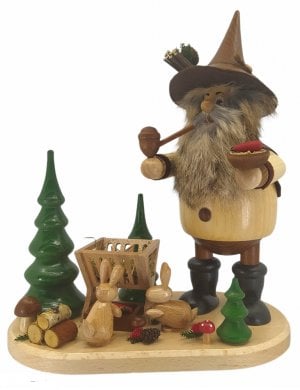 Smoker forest gnome feeding manger