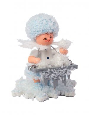 Snow Maiden with ice balls