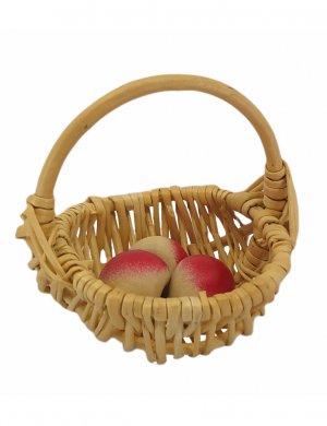 Basket with 3 apples