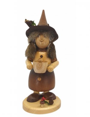Smoker Gnome woman with saucepan, natural