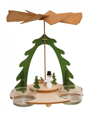 Handicraft set pyramid with snowman