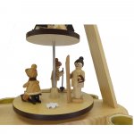 Tealight pyramid winter time