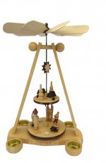 Tealight pyramid winter time