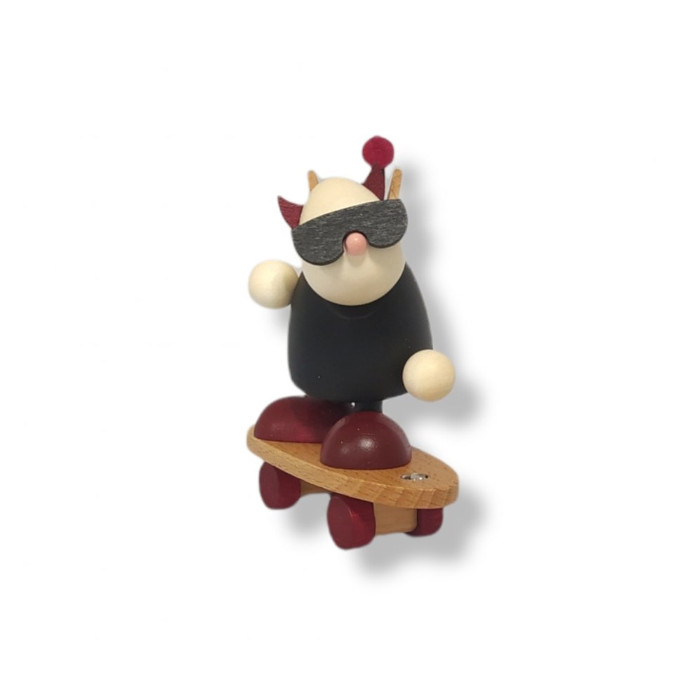 Figure with heart, Gustav on skateboard