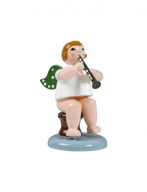 Sitting angel with clarinet, without crown