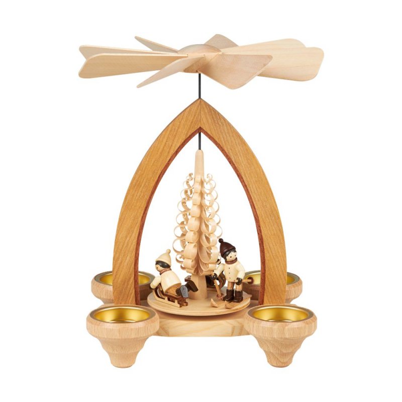 Tea light pyramid winter children