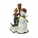 Hubrig Winterkind - Junge mit Schneemann