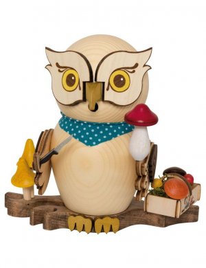 Smoker owl mushroom picker