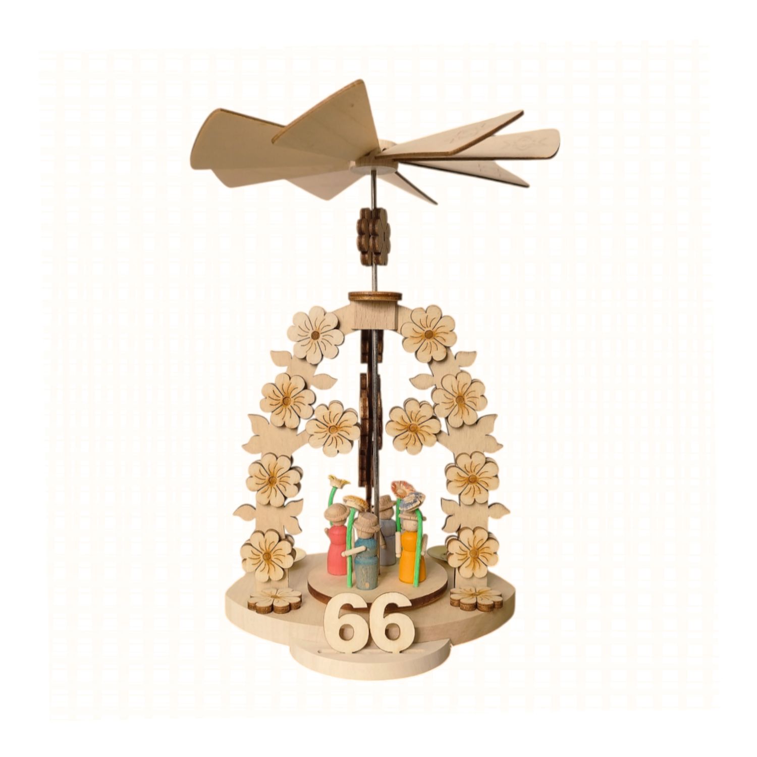 Birthday pyramid, natural